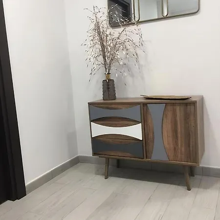 Palace 4*