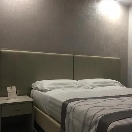 Palace 4*