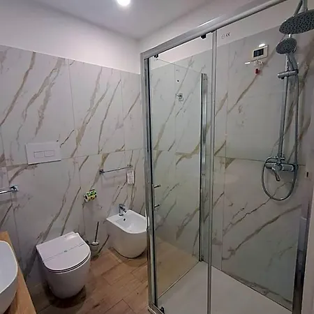 Palace 4*