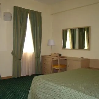 Palace ホテル 4*