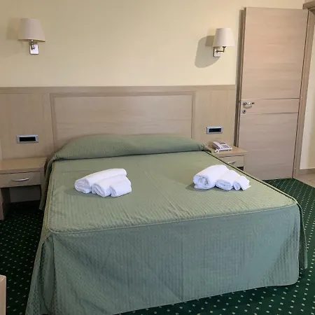 Palace 4*